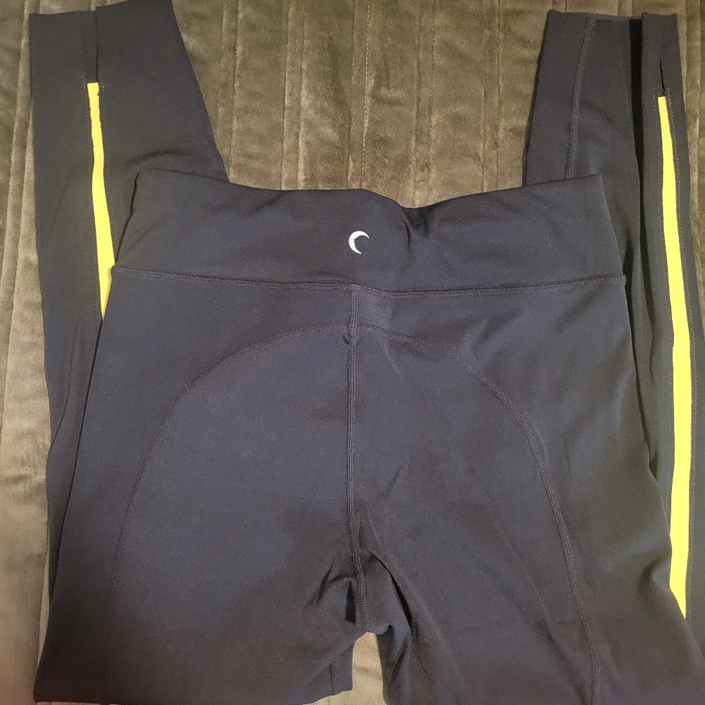 ZYIA Active Black and Yellow Neon Stripe 7/8 Leggings - Picture 3 of 7